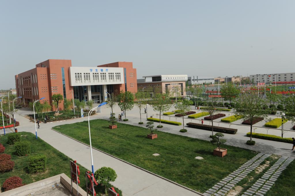校园一角-西安航空学院_教育资助网